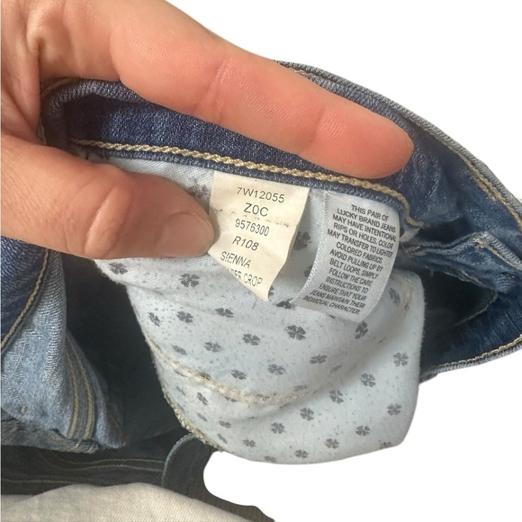 Lucky Brand Jeans | Sienna Weekender Ankle Crop | Distressed | Womens 26 - Picture 6 of 7
